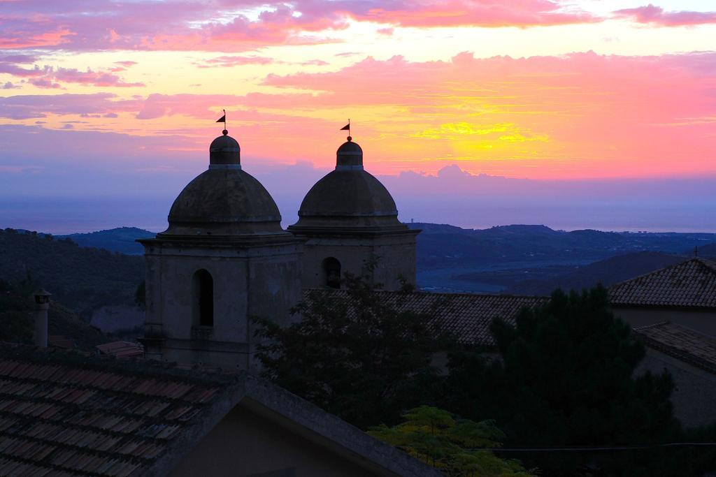 Hotel Citta Del Sole Stilo الغرفة الصورة
